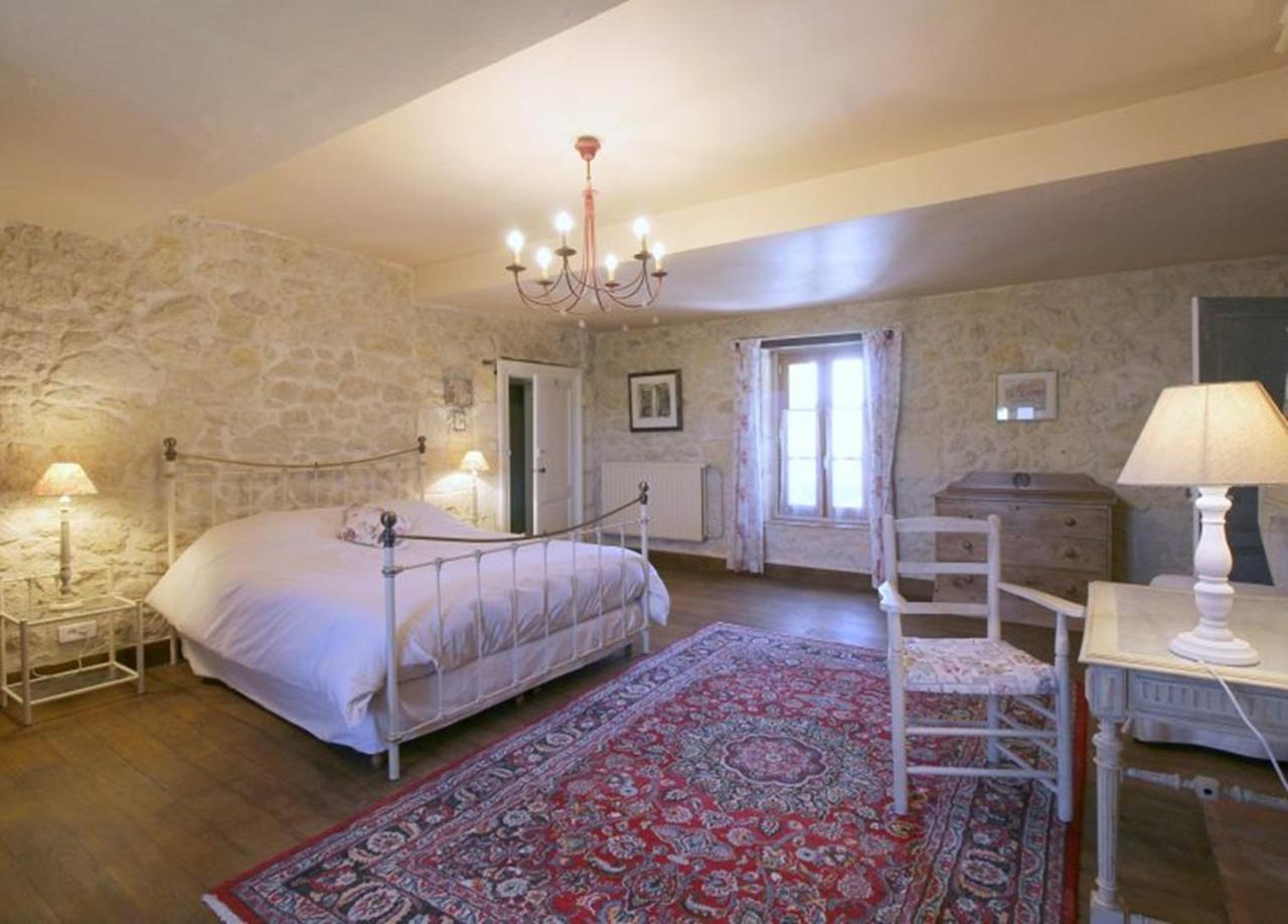 Chambre D'Hotes Spacieuse, Salle De Bain Privative Saint-Michel-de-Fronsac 외부 사진