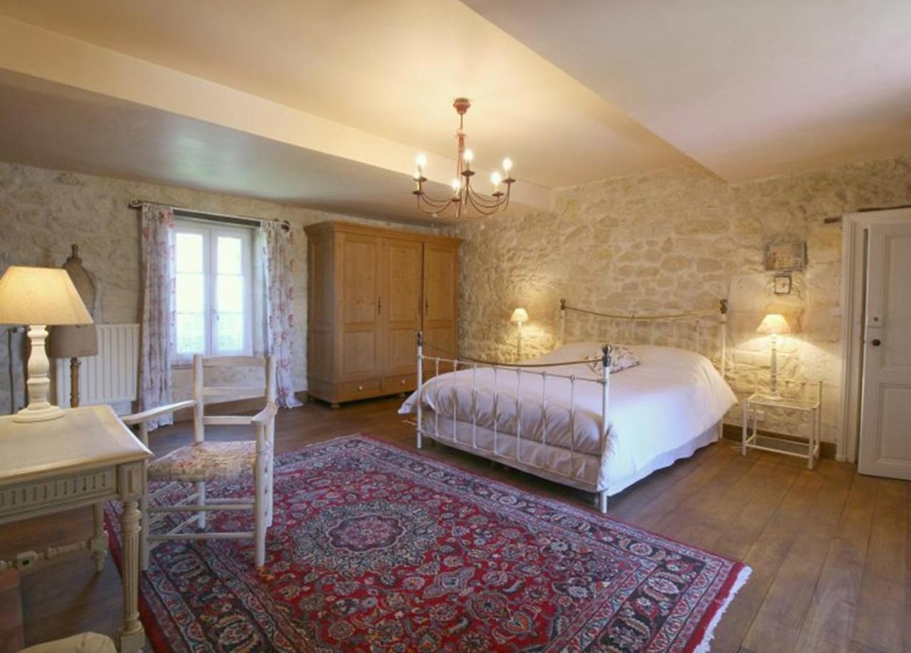 Chambre D'Hotes Spacieuse, Salle De Bain Privative Saint-Michel-de-Fronsac 외부 사진