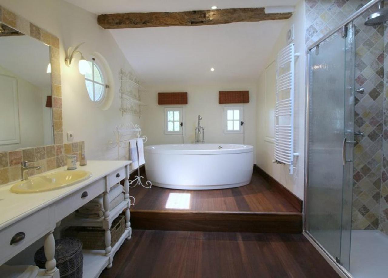 Chambre D'Hotes Spacieuse, Salle De Bain Privative Saint-Michel-de-Fronsac 외부 사진